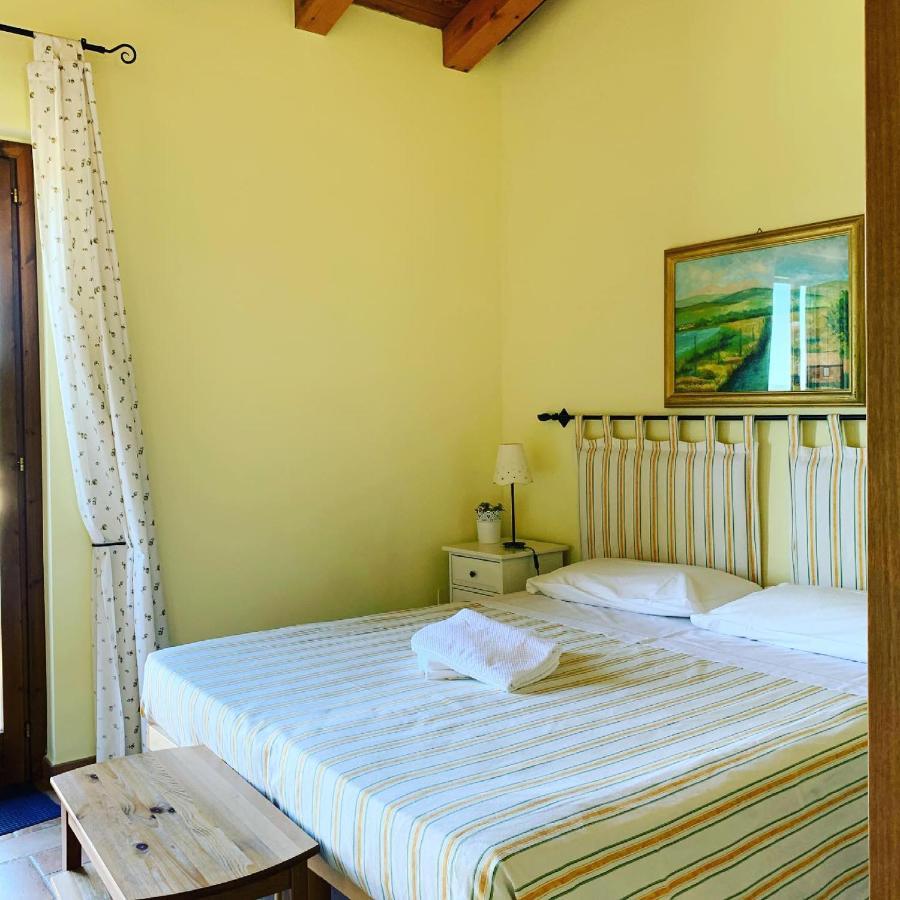 Casale Terre Rosse Bed & Breakfast Saturnia Eksteriør bilde